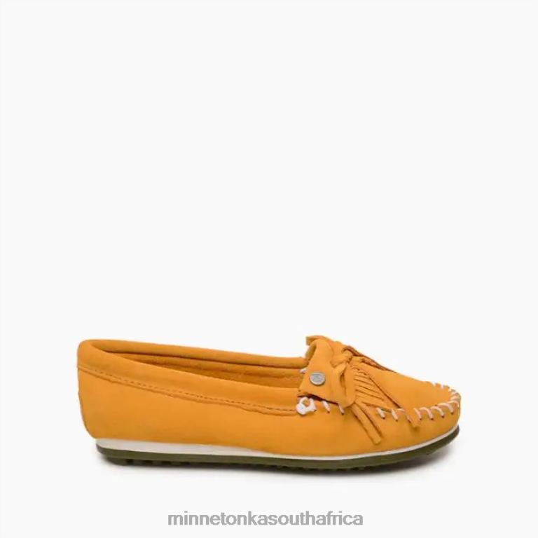 Minnetonka Footwear RNL6F151 Women Limited Edition Kilty Plus Saffron